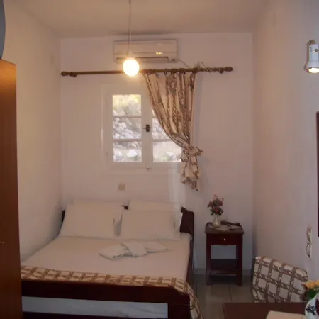 Aparthotel Ancient Thera Perissa (Santorini)