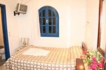 Ancient Thera 2* Perissa (Santorini)