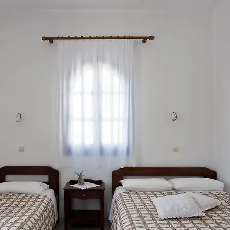 Ancient Thera 2* Perissa (Santorini)
